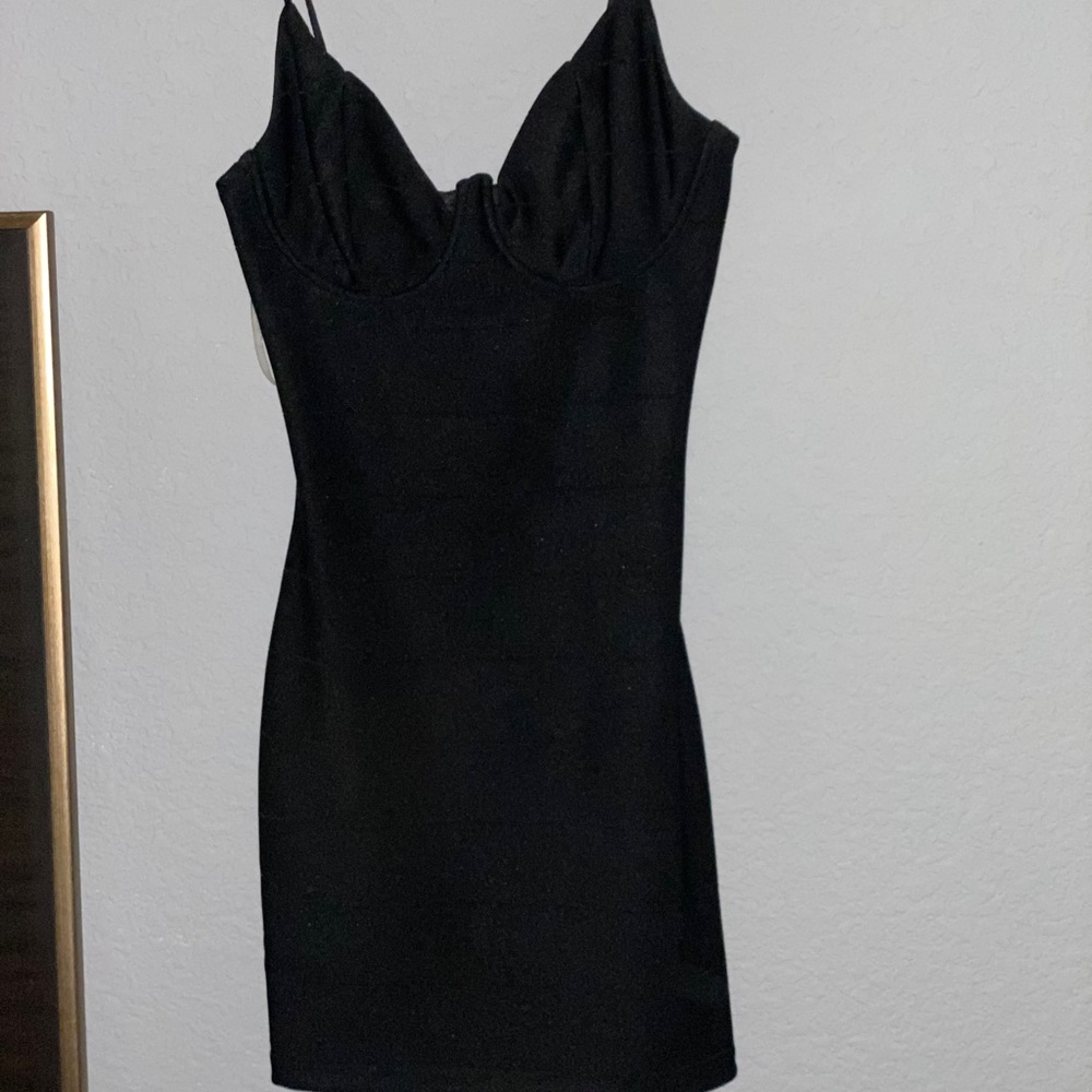 Black fitted to the body dress Size Small (2-4)